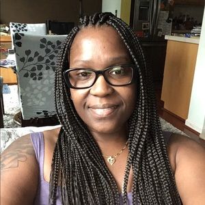 Meet your Posher, Shawna